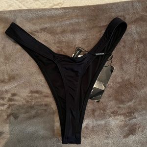 BLACK THONG BIKINI